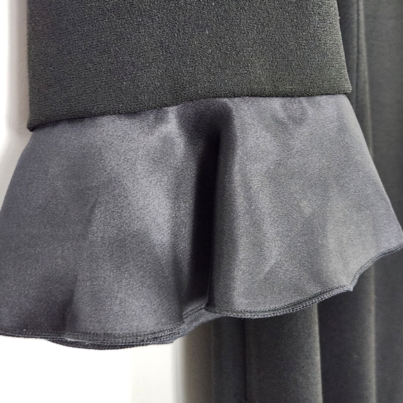 Rickie Freeman Teri Jon Black Ruffled Sheath Dress Size 8 - Picture 5 of 11